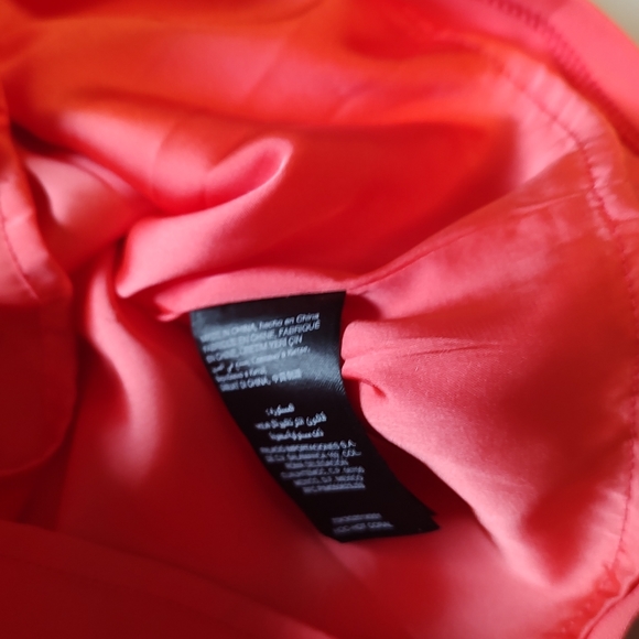 Bebe Hot Coral Romper shorts lined pockets NWT XS sleeveless - Picture 13 of 16